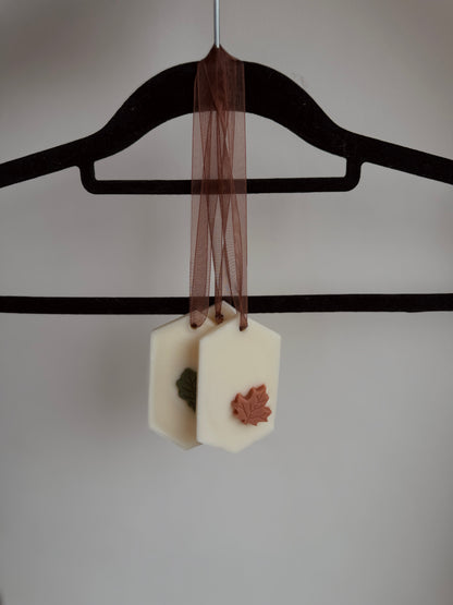 Suspension Parfumée d'automne - cire de colza et parfum de Grasse Aurabloom