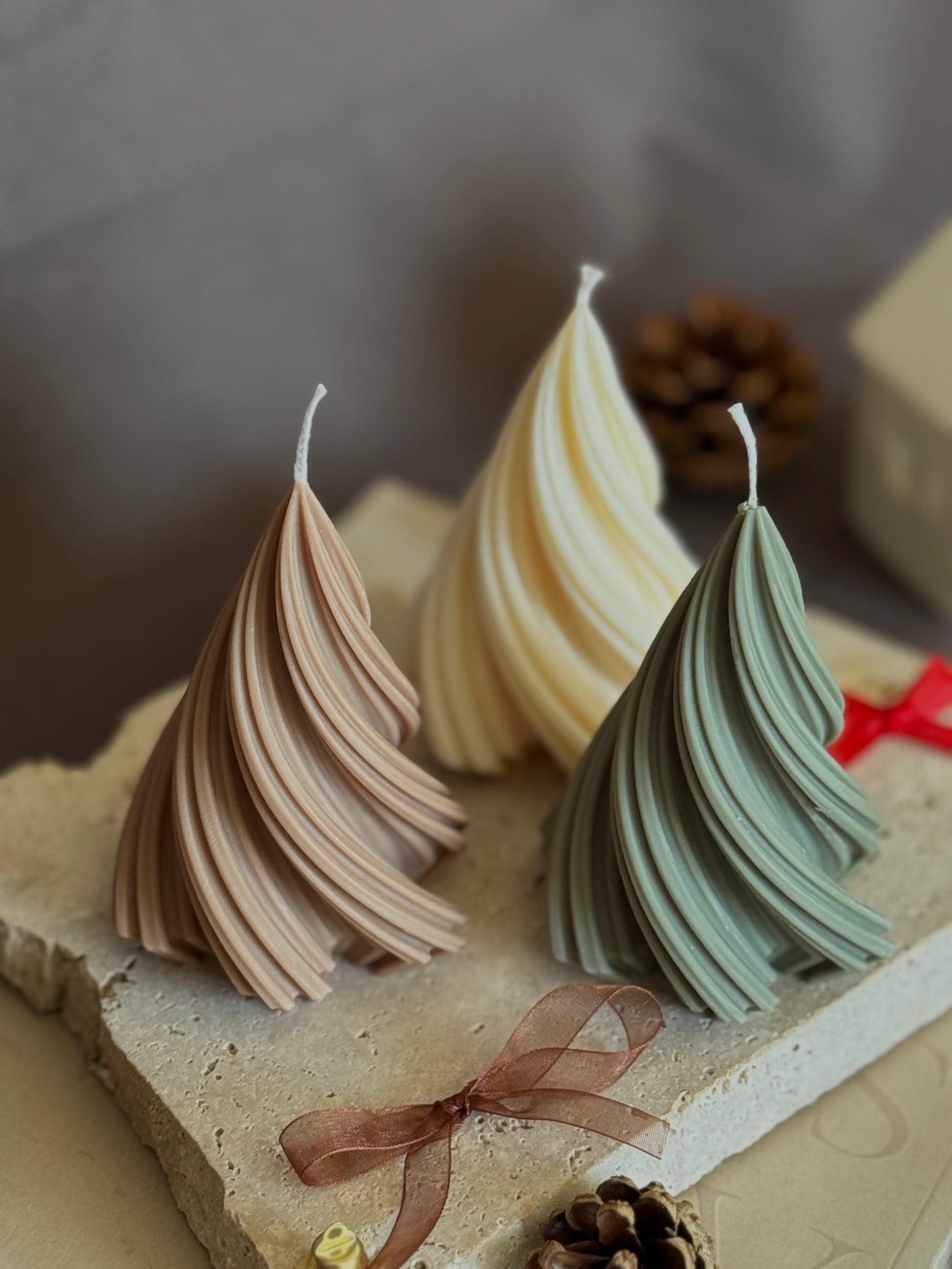 Bougie Le Sapin - Cire végétale Parfum de Grasse Aurabloom