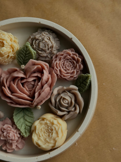 Bougie végétale faite main -  Le pot fleuri Aurabloom